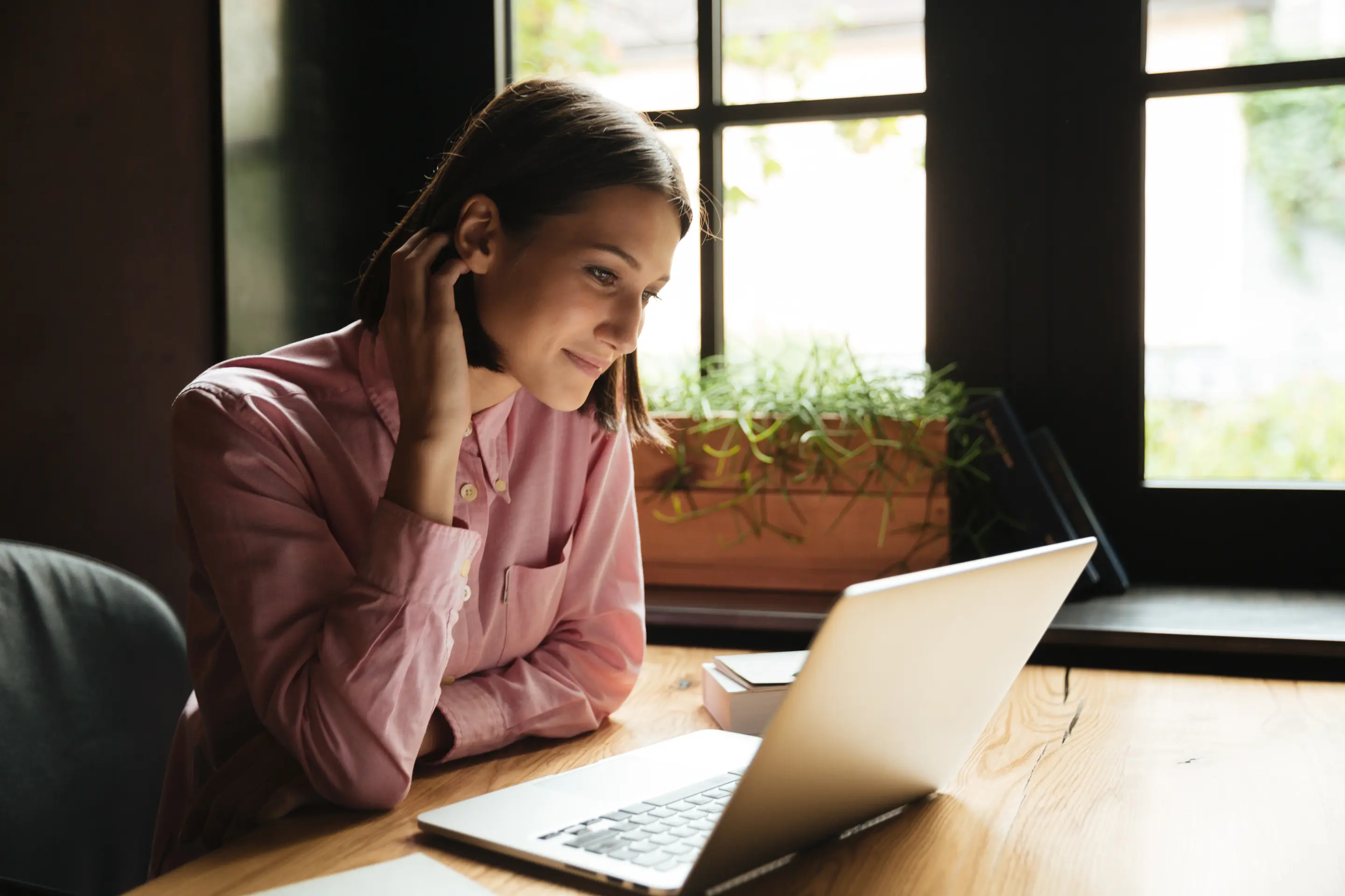 Quali sono i vantaggi di un layout a griglia? Quali sono i vantaggi di un layout a griglia?