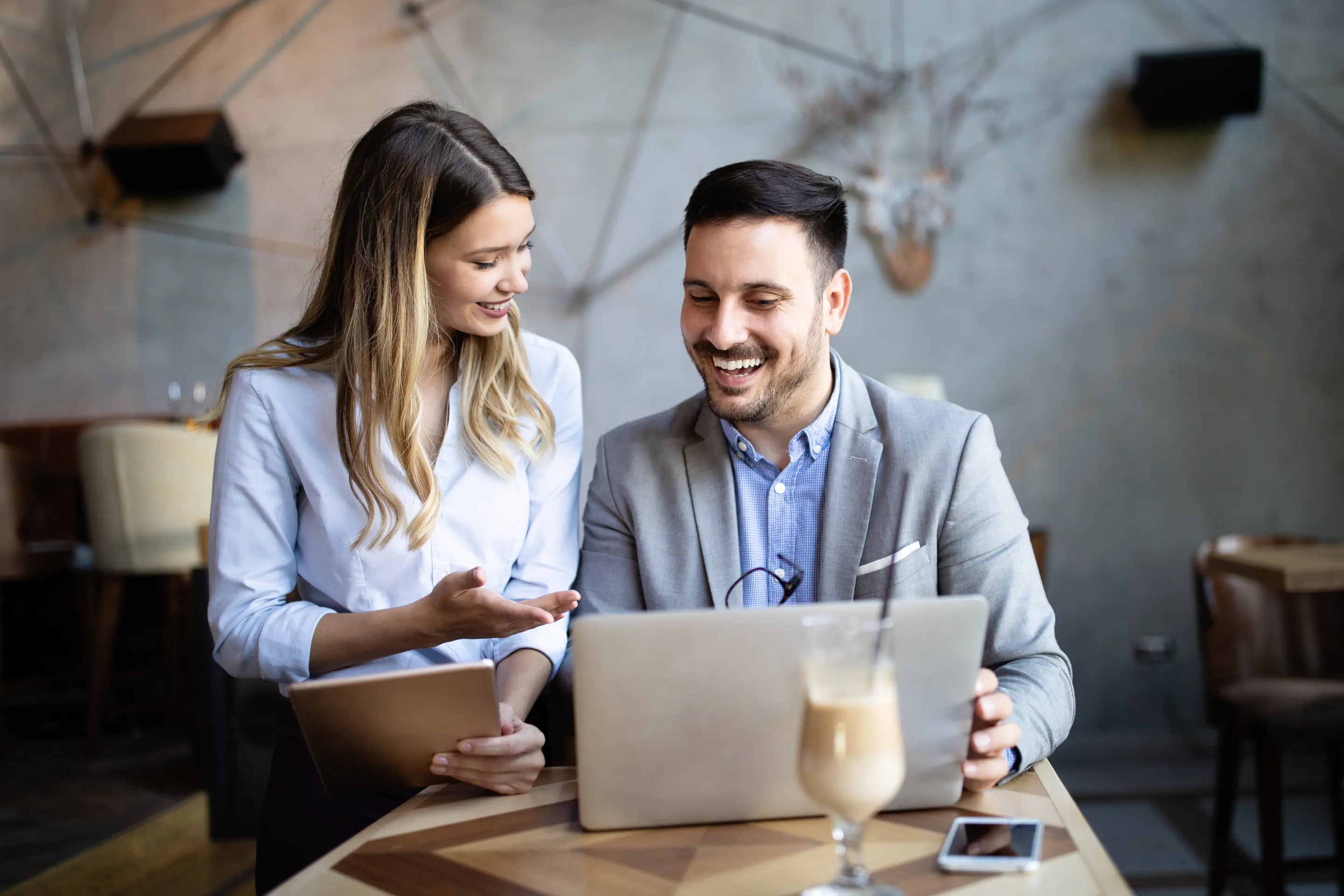 Qual è il ruolo delle analisi nel miglioramento del coinvolgimento? Qual è il ruolo delle analisi nel miglioramento del coinvolgimento?