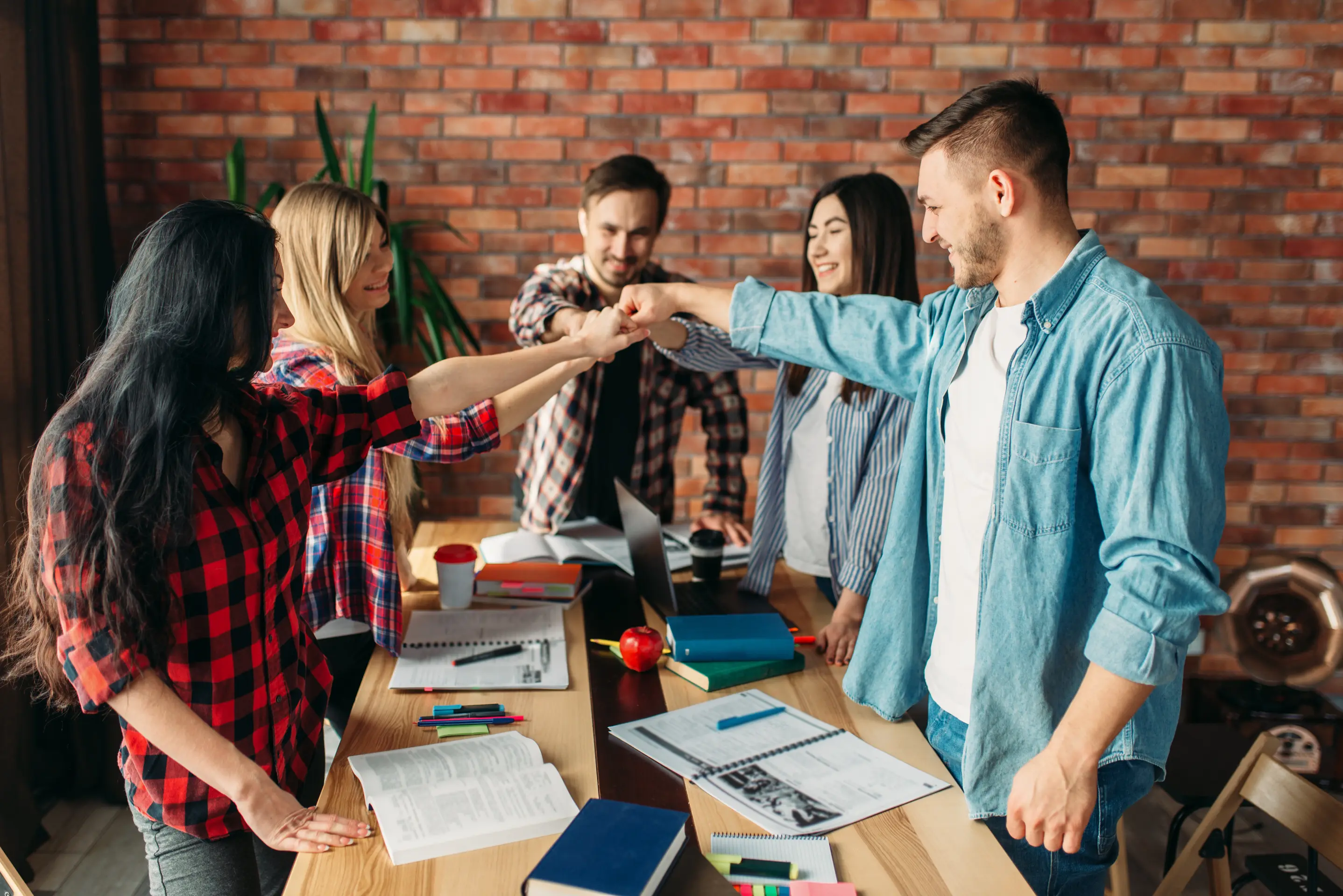 What makes social media scheduling tools indispensable? What makes social media scheduling tools indispensable?