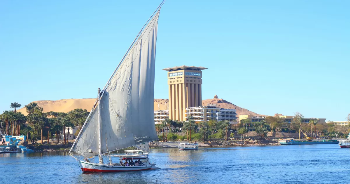 What are the best times to post on social media in Aswan?