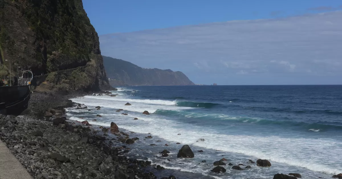 Atlantic/Madeira zaman diliminde sosyal medyaya ne zaman gönderim yapmalı?