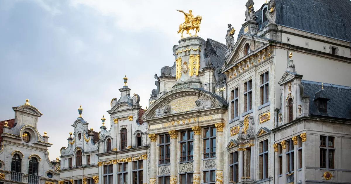 When is the best time to post on social media in Brussels?