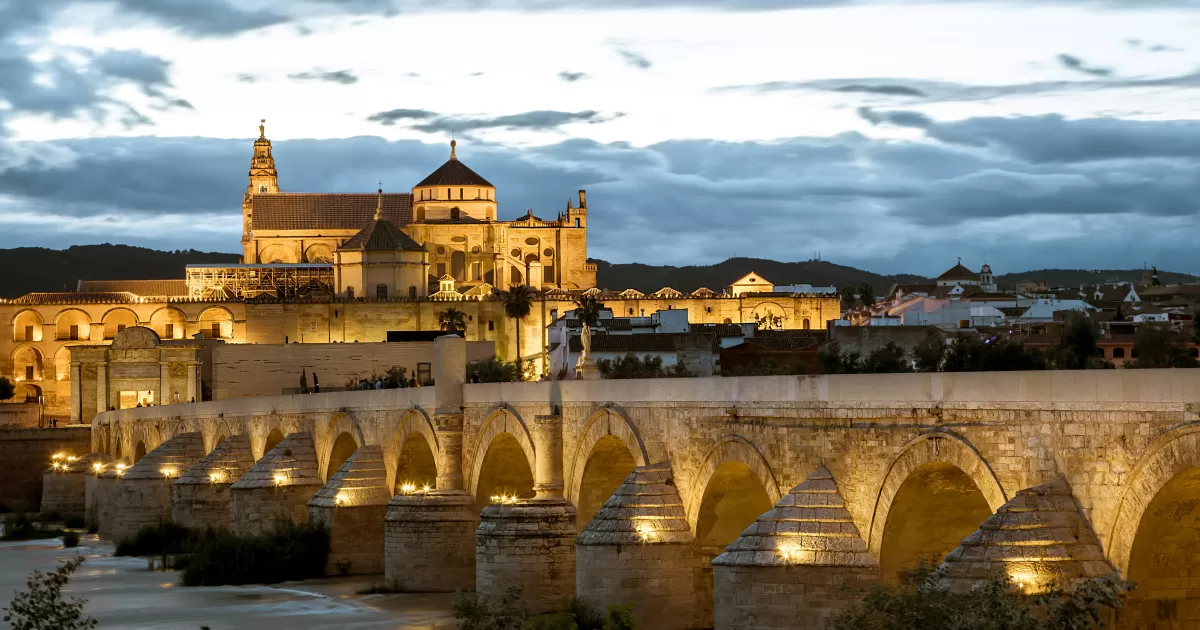 When is the best time to post on Cordoba's social media?